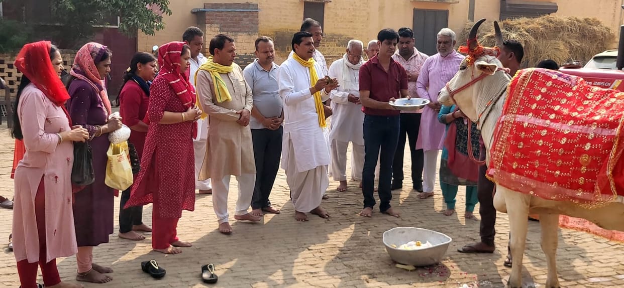 Worshiped and circumambulated the cow on Gopashtami.
