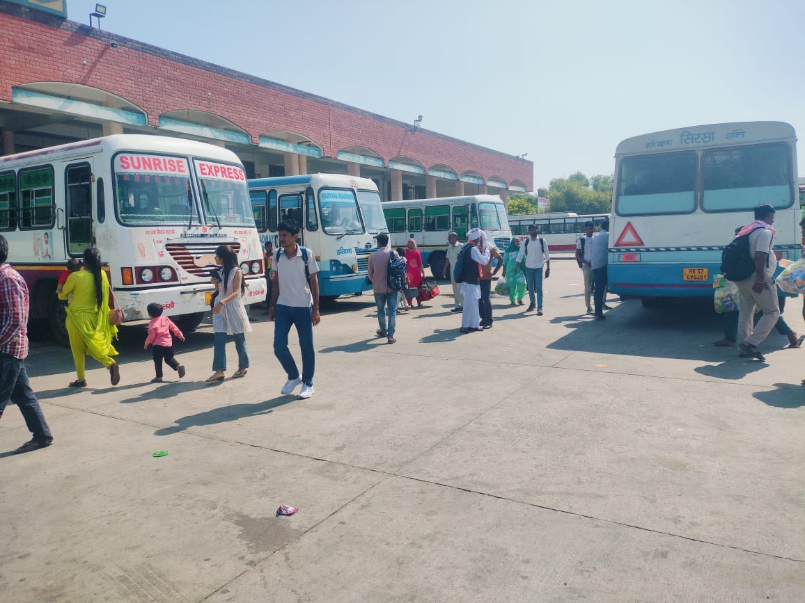 Here buses are not available on long routes after 6 pm.