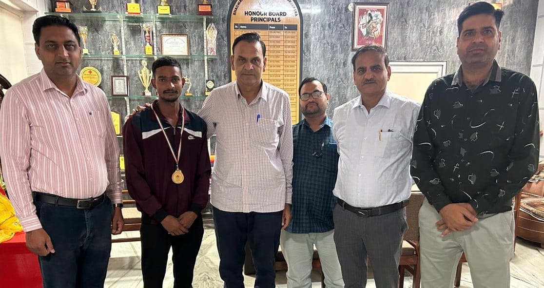 Gaurav first in 1500 and 800 meter race