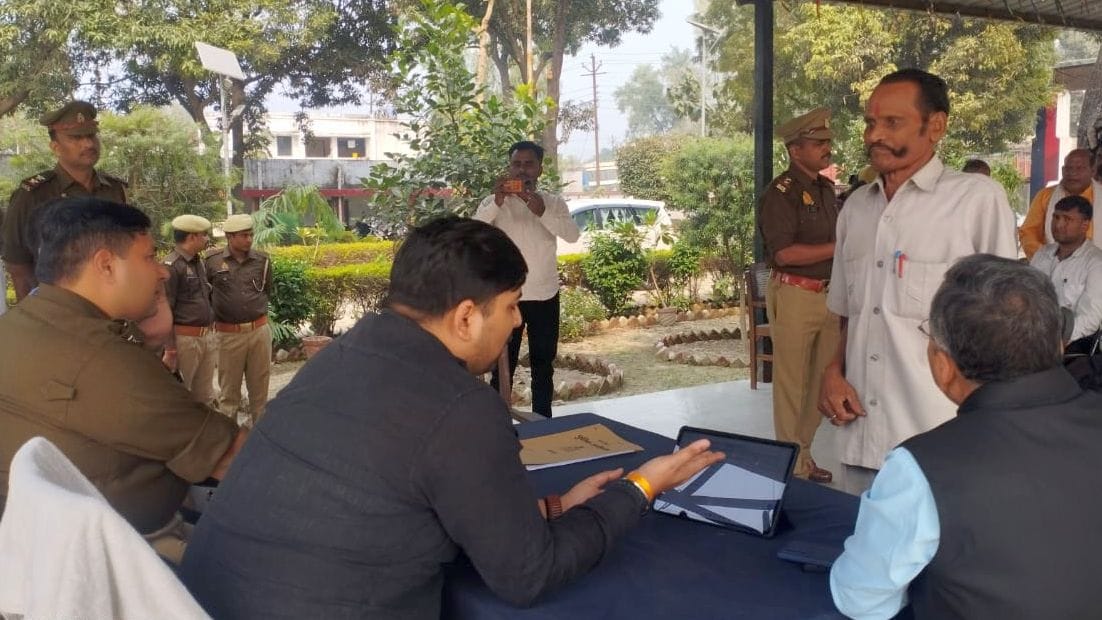 Public service center operator who made fake complaint put in jail