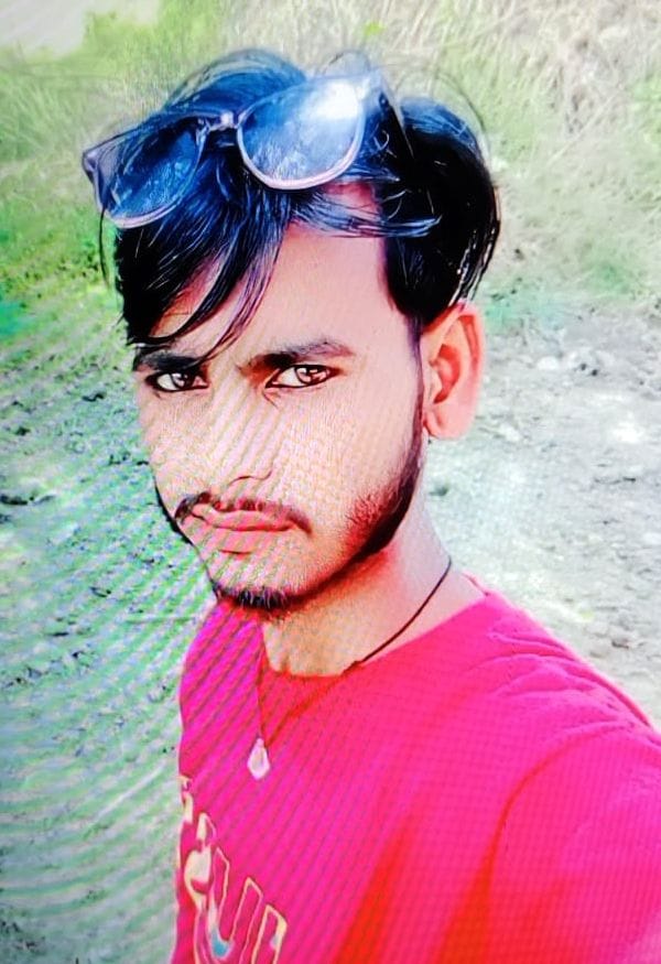 There is chaos in the family due to the death of two brothers and a sister in an accident
