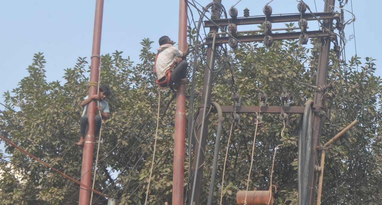 Business plan and revamp work incomplete, lights of 20 thousand houses gone