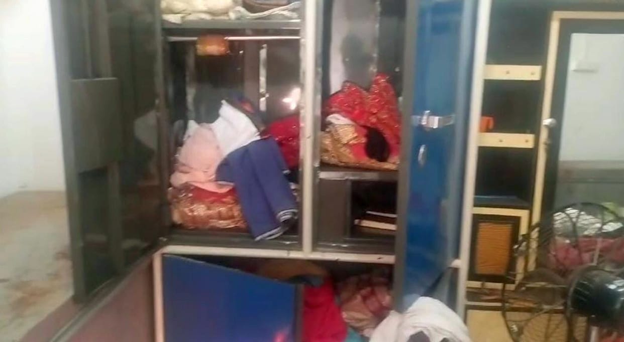 Thieves broke the locks of an empty house and stole goods worth lakhs