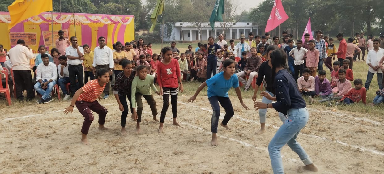 Sumit and Jeevika top in 50 meter race