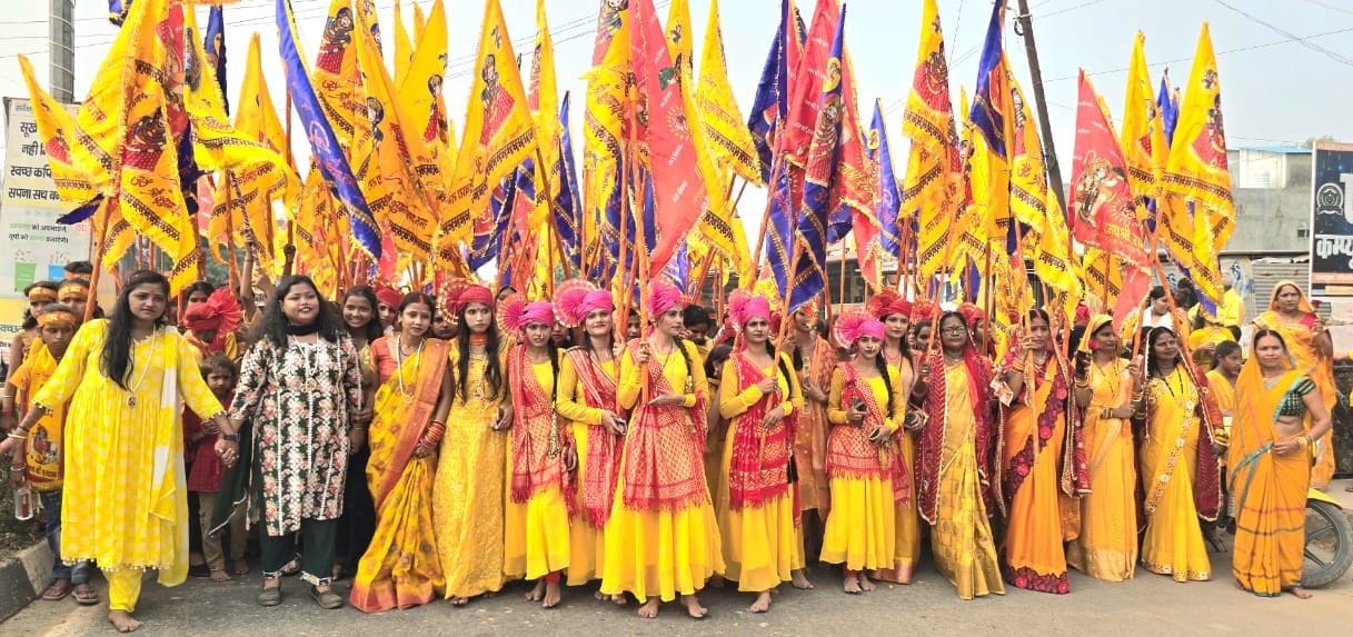 Women participating in the procession on the occasion of Khatu Shyam Janmotsav in Bardpur.