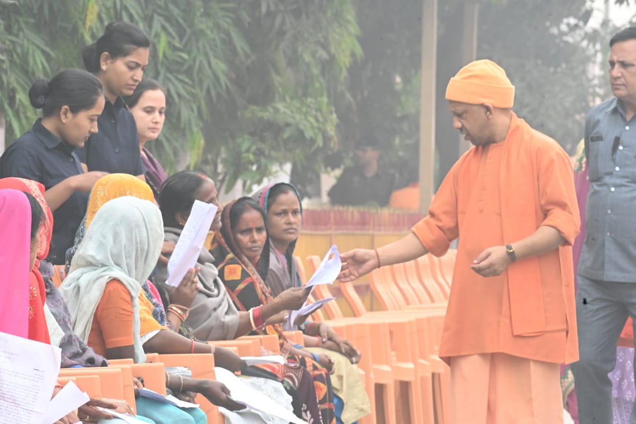Gorakhpur News: Without any worry, get treatment in a good hospital, the government will give the money