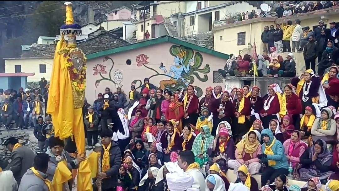 Ghantakarna deity circumambulated the temple, women sang jagars