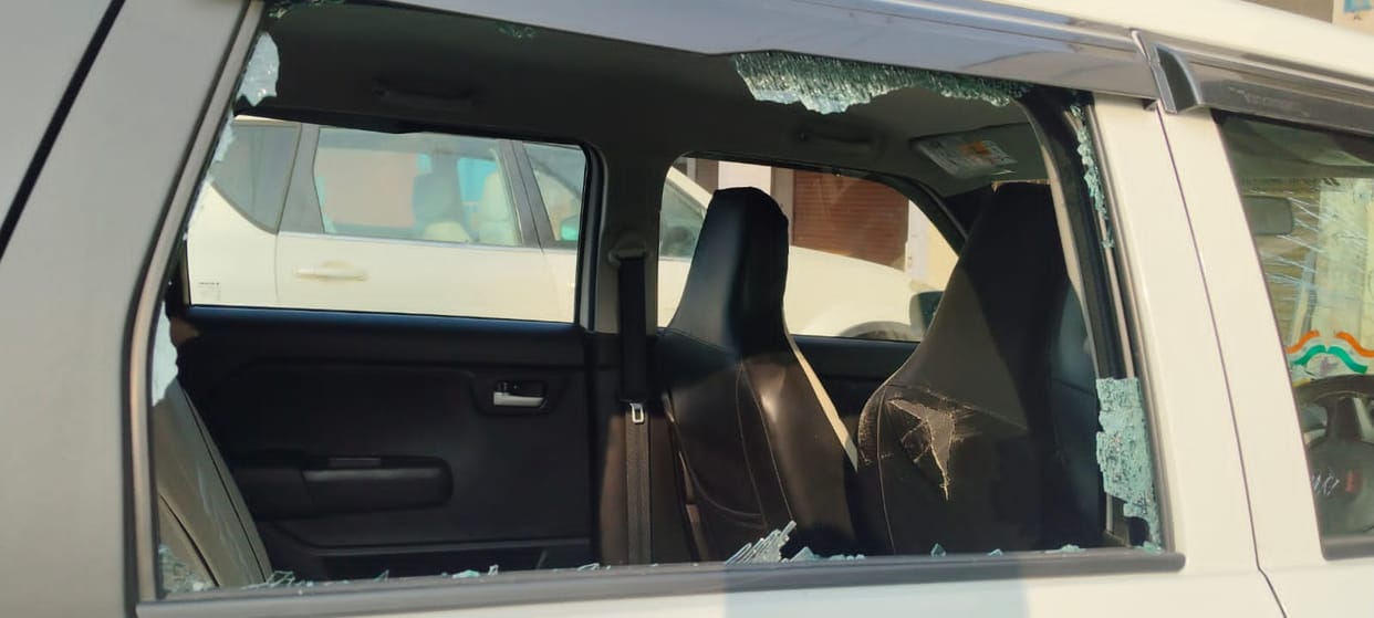 Ujjain News: Car broken, stones pelted at house, still not satisfied, then threatened to kill