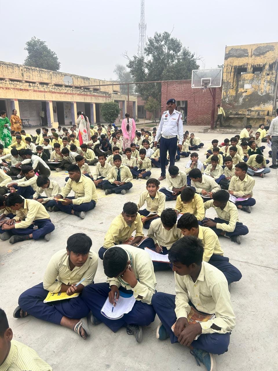 2.55 lakh children took examination on road safety in the district