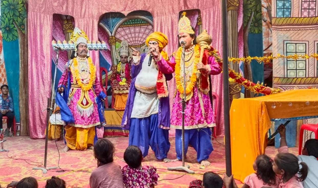 Meghnad attacked with his power... Lakshmana fell unconscious