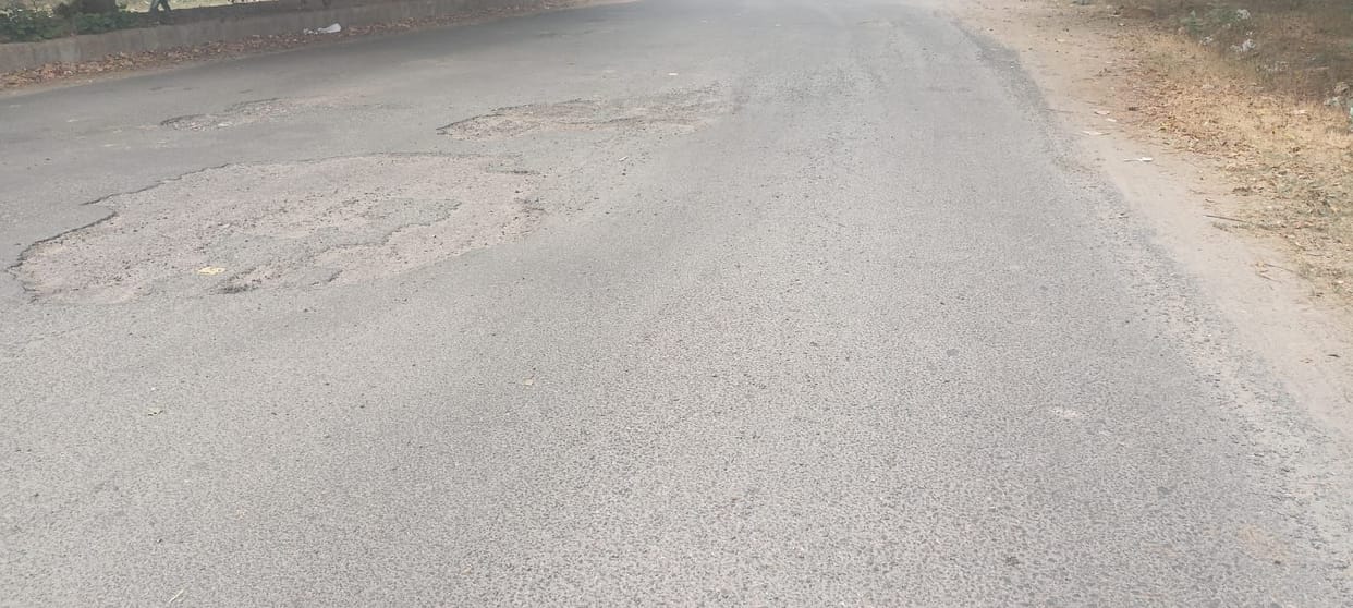 There will be no potholes on the roads of Sector 7, 8 and 9 of the city