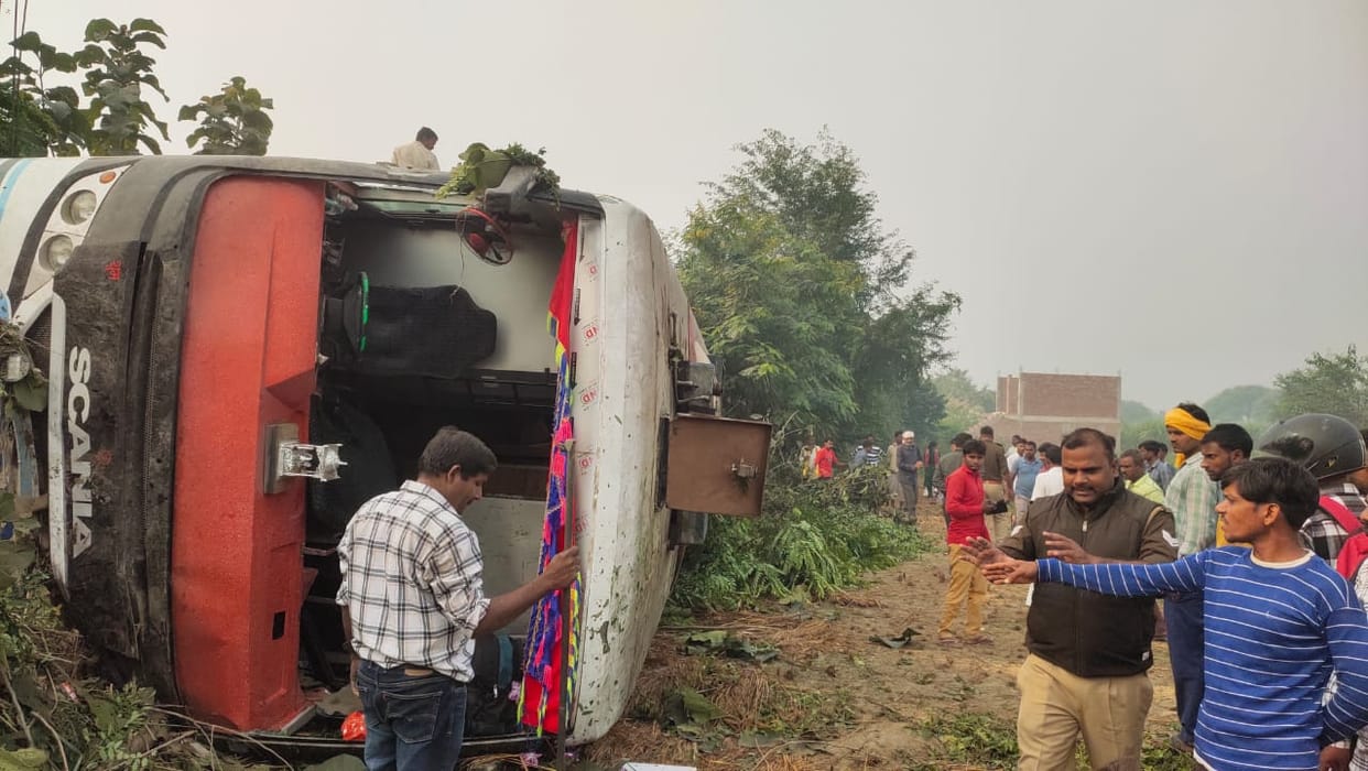 Double decker bus overturns after fight with driver, six injured