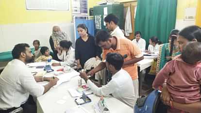 Ayodhya News: Children started falling prey to pneumonia Children started falling prey to pneumonia