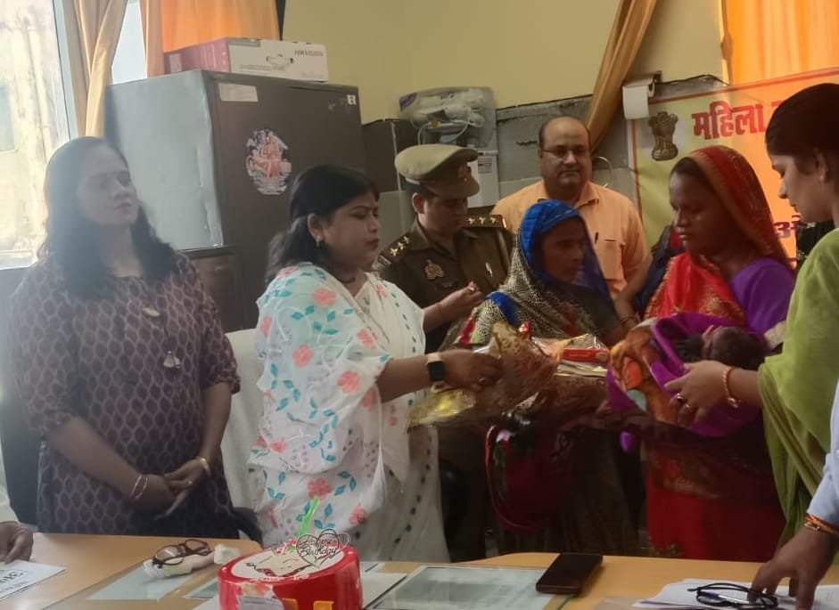 Women's commission member got angry after seeing dirt in schools, expressed displeasure