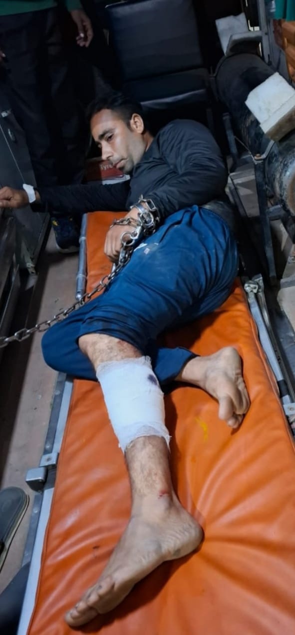 Cow smuggler injured by bullet in leg in encounter