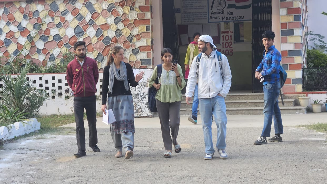 452 candidates appeared for the exam to become a teacher in the district