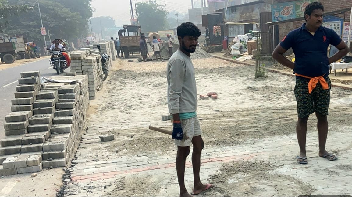 Construction of pathway started in Bhanpur, will get relief from jam