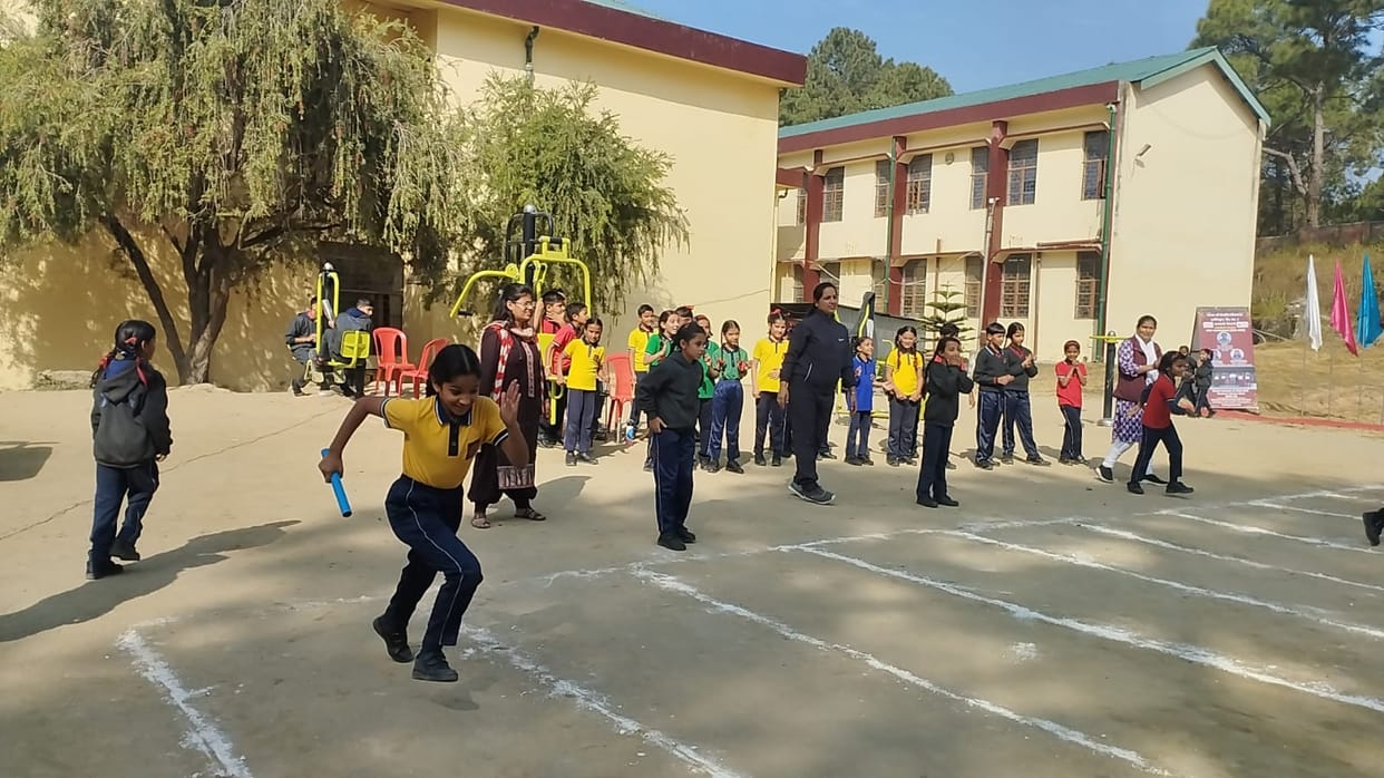Shivaji Sadan got first place in relay race