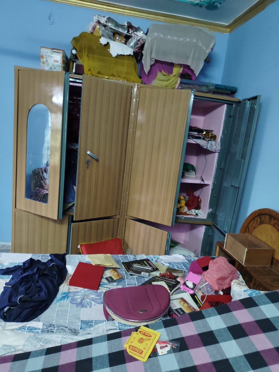 Miscreants took away laptop, CCTV DVR by breaking the lock of a locked house