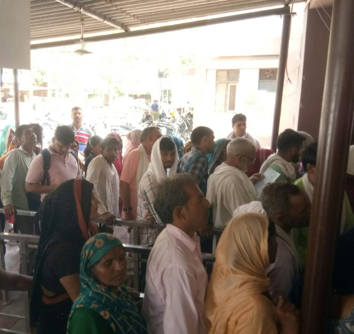 Change in weather affects health, OPD crossed 400