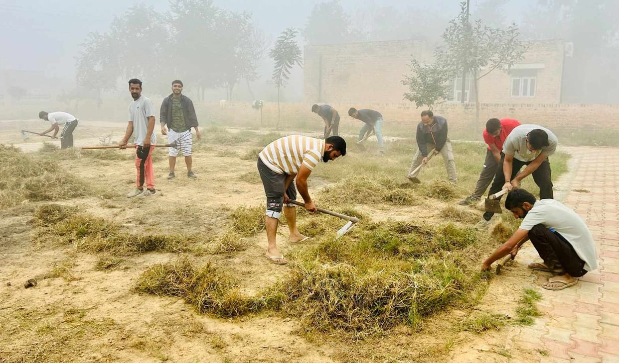 Cleanliness drive organized with the help of youth