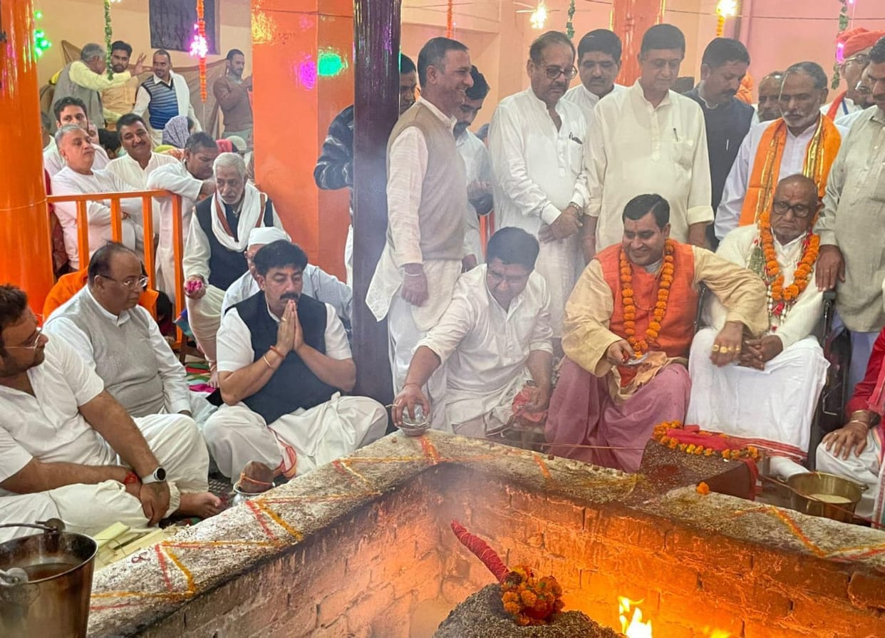 Hundreds of people attended the Panchbhishma ritual at Dera Baba Rudranand.