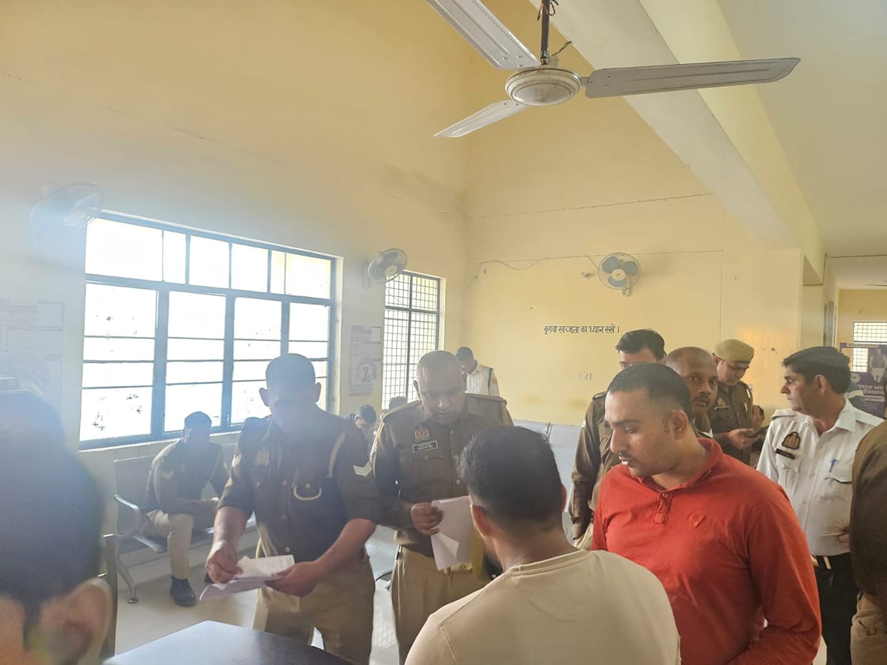 Delay in medical fitness, policemen created ruckus