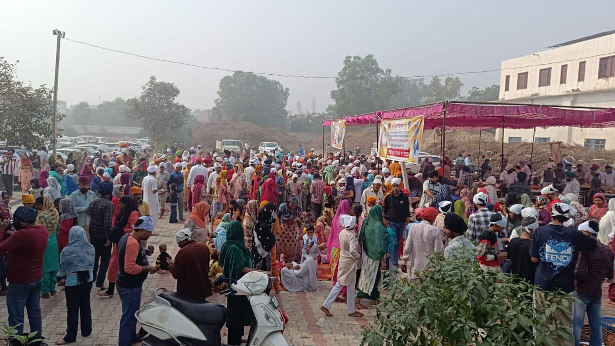 Gurupurva was celebrated with great pomp across the district, people lit lamps at night