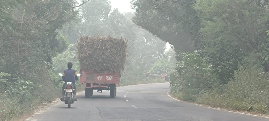 Blind turns can cause accidents in fog