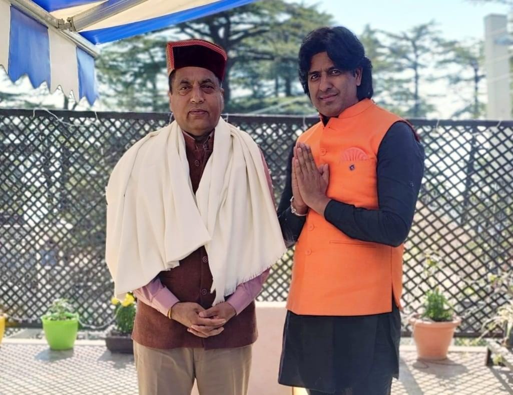 Om Arya, independent candidate from Kasauli, joins BJP