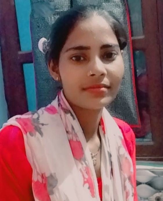 The lover had murdered the girl over a dispute of five lakh rupees.