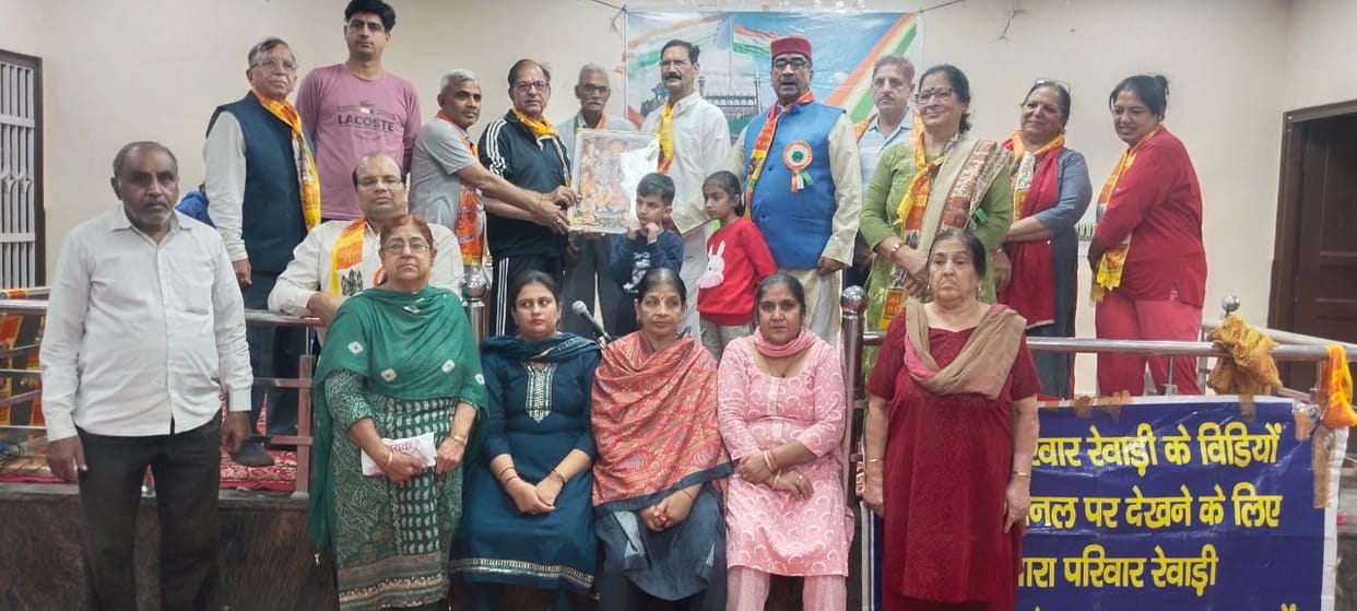 Joint family helpful in progress: Dinesh