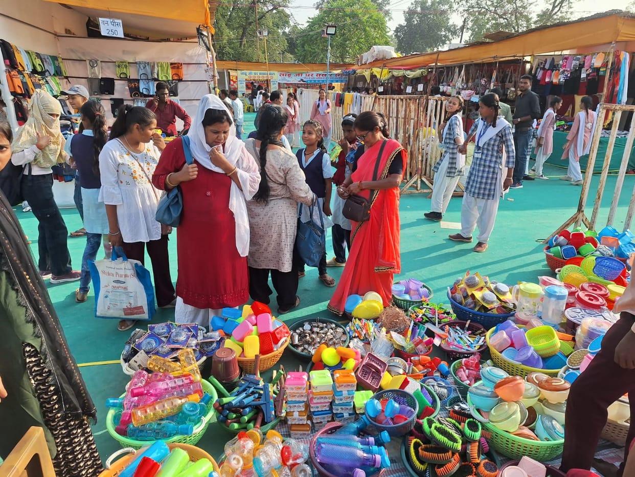 Damoh Allegations against organizers in Swadeshi Mela dispute people particular community were first called