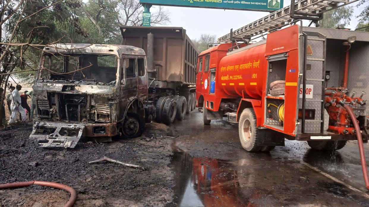 Truck caught fire, driver saved his life by jumping