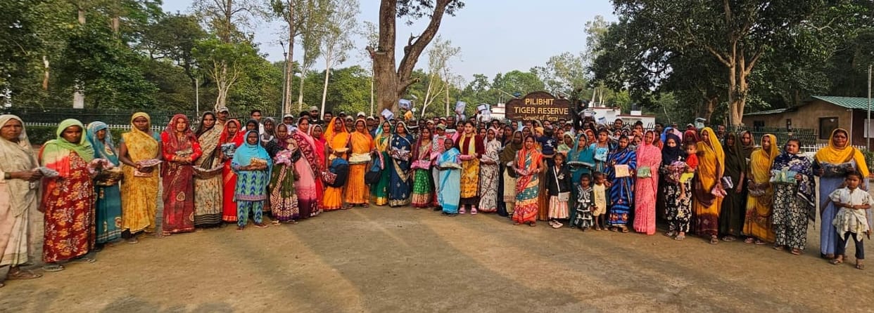 Medical kits provided to forest watchers and tiger friends