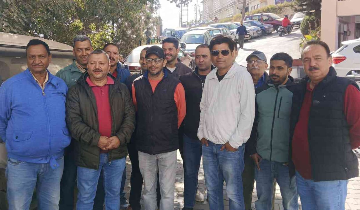 Contractors stopped construction in the city due to non-payment of work