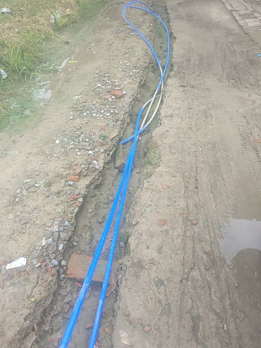 Road potholes not filled by laying pipelines