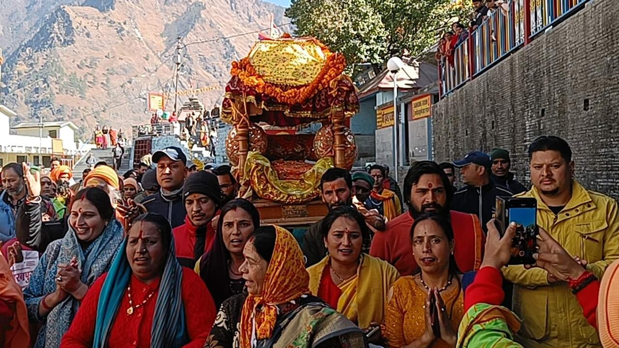 Chamoli News:  Adi Guru Shankaracharya's throne installed in Narasimha temple