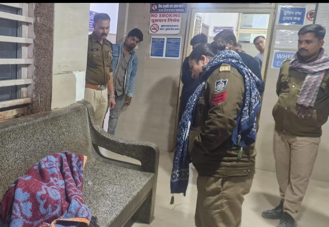 Damoh Police reunited woman missing for three years with her family brother recognised her after video Video