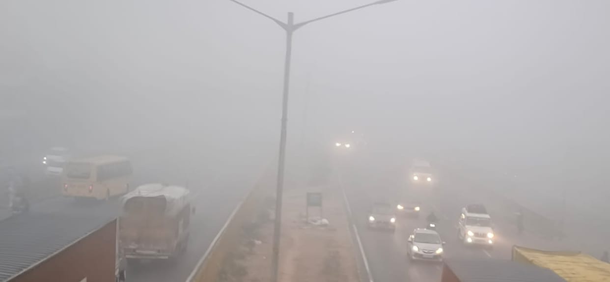 Cold wave knocks with fog, weather changes