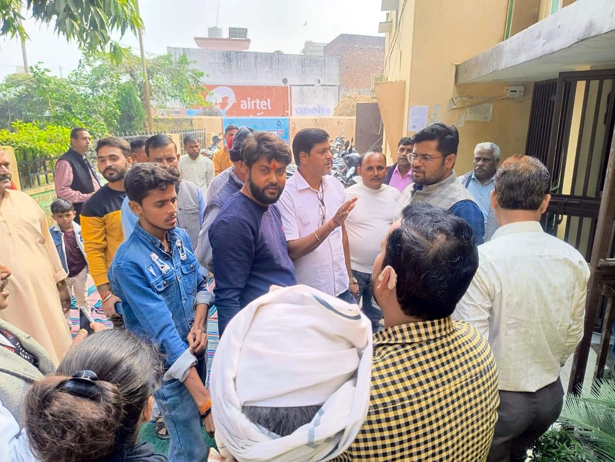 Pawansaa block employee accused of conversion of woman, uproar from Hindu organizations