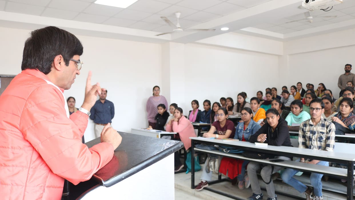 Told students about English literature