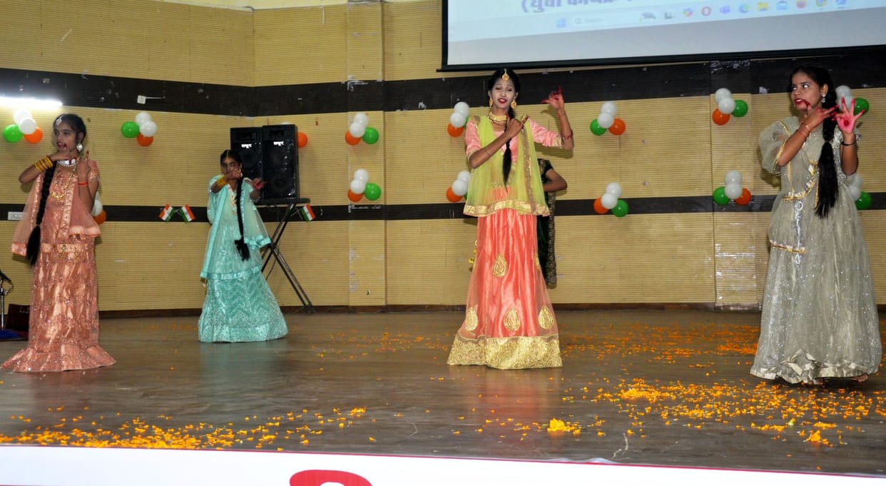 Kedarnath Inter College students stood first in group folk dance.