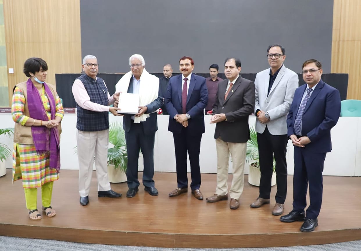 IGU Vice Chancellor honored in international conference