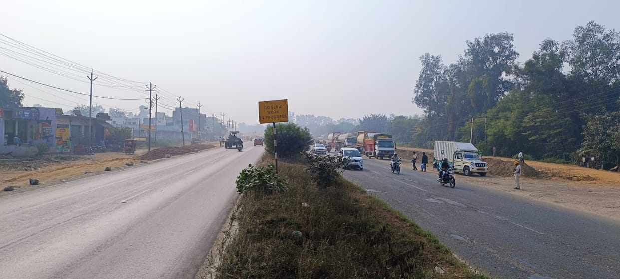 There are many black spots in the district, wait for the repair work