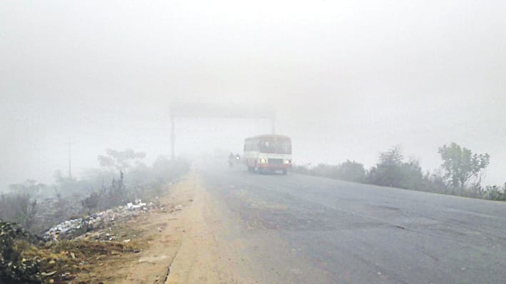 The morning was shrouded in fog and the sunshine became weak.