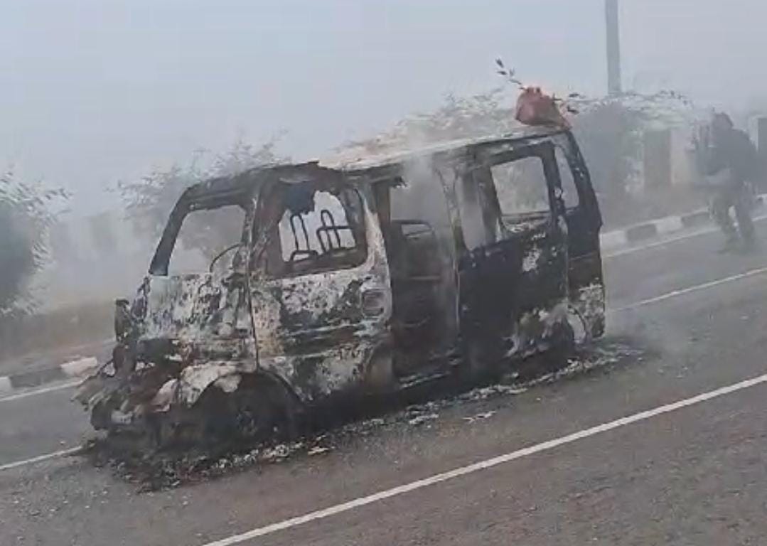 Car caught fire due to collision with dumper, driver burnt
