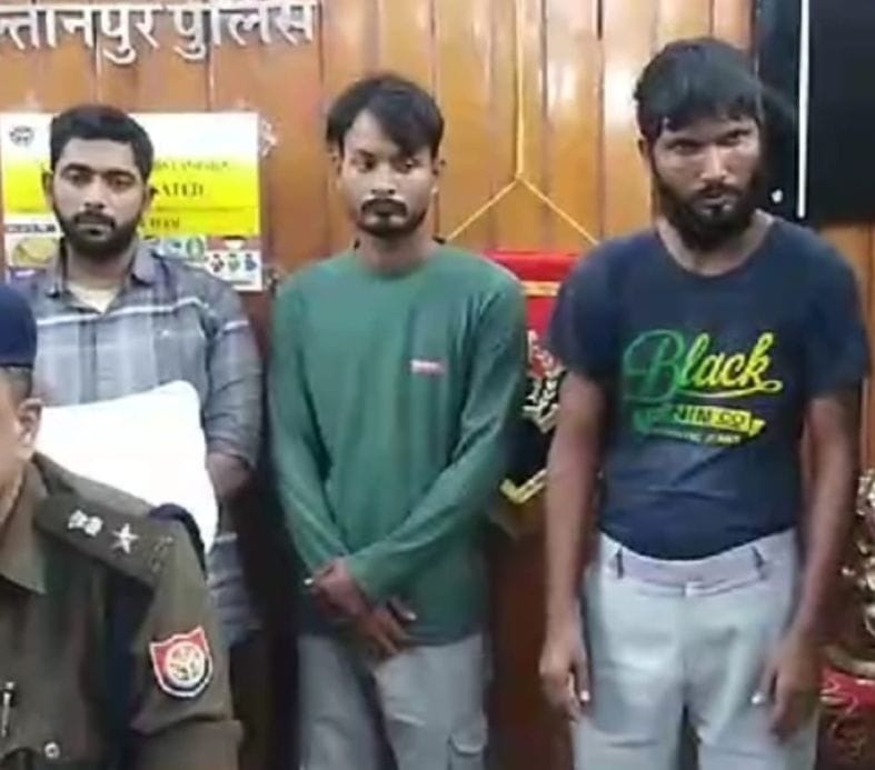 Four miscreants of Azamgarh had committed robbery, three arrested