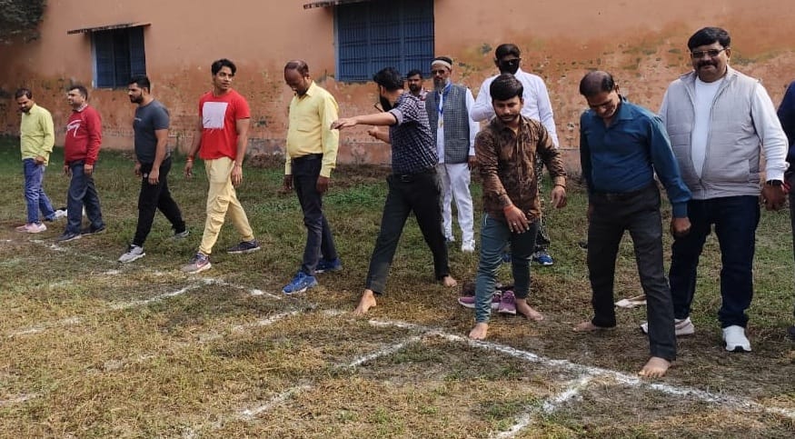 Mannan Raza Khan and Rashmi Yadav won in badminton