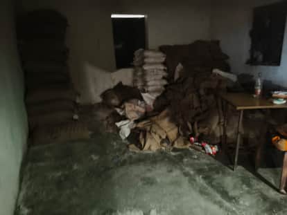 Thieves stole the ration of two hundred and fifty families in sidhi